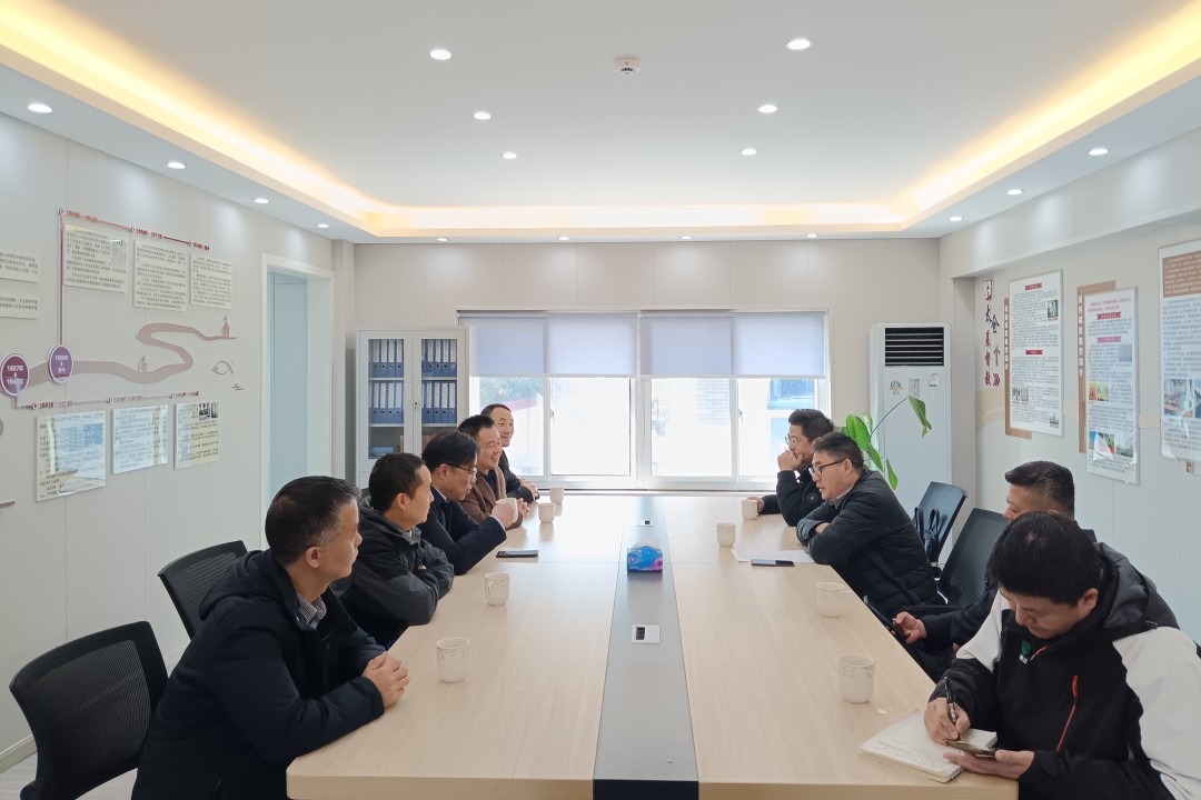 2024.12.17苏州市民宗局王义平副局长一行到太仓市城厢基督教堂进行圣诞节前安全检查02.jpg