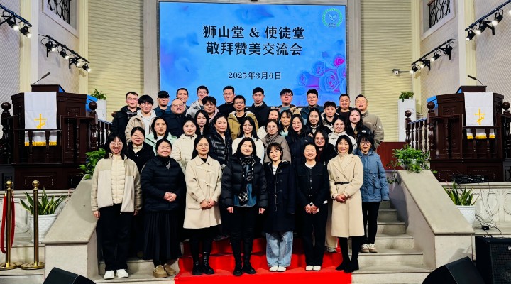 合影(1).jpg
